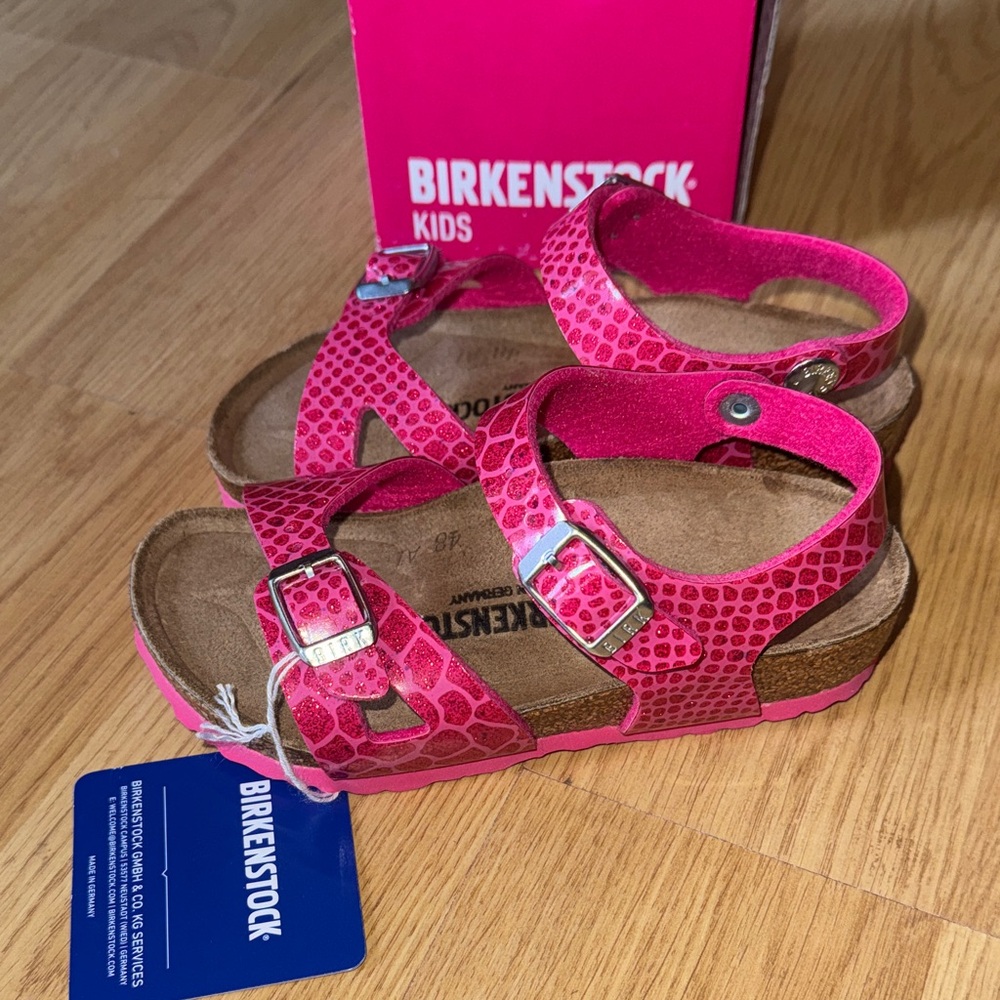 Birkenstock NEW size 26 8 kids Rio magic snake print pink Sandals narrow